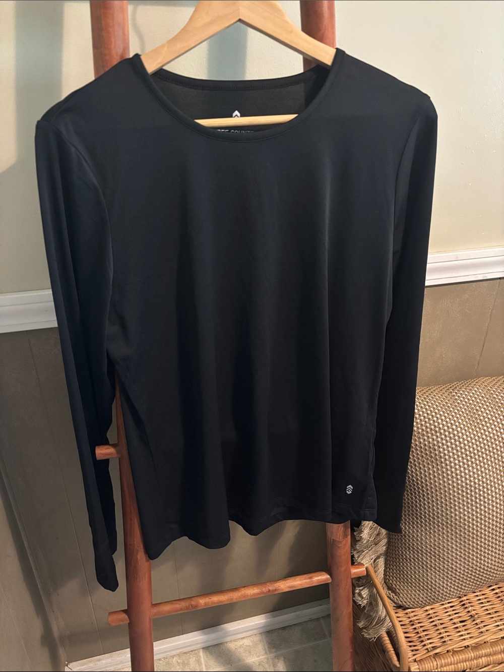 Free Country Black Workout Top Women’s Athletic Wear
